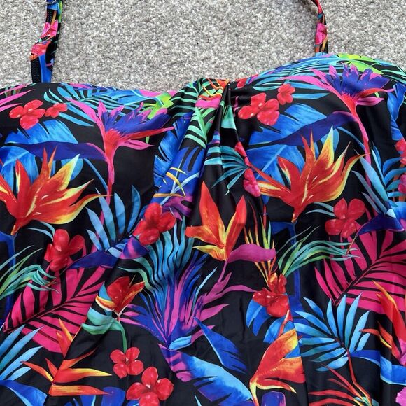 NWT Women’s Swim Tankini Plus Size 2XL Bright Vibrant Tropical Vacation Beach - Picture 4 of 11
